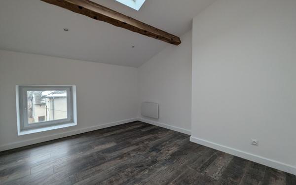 Immeuble à vendre    11 pièces •  Tournus