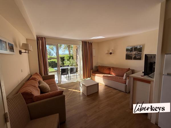  T3 EN REZ-DE-JARDIN AVEC VUE MER AU CŒUR DE CAP ESTÉREL 