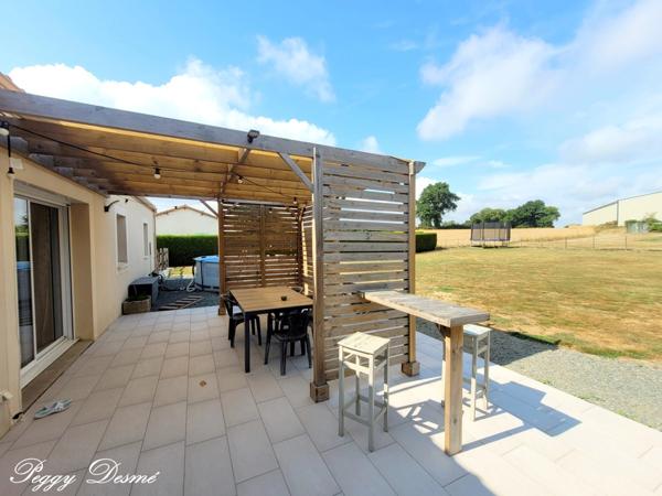 Maison à vendre 5 pièces MONCOUTANT (79) - Maison plain-pied 100 m2 habitables + Pièce attenante de 29 m2