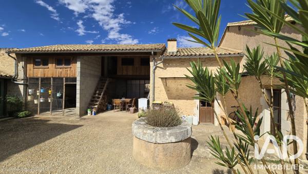 Maison à vendre 4 pièces 132 m² Valence-en-Poitou