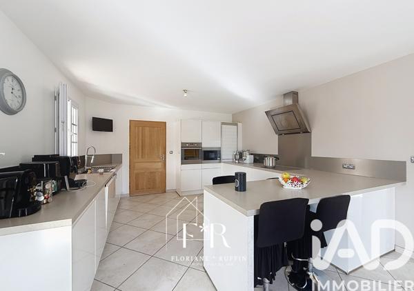 Maison à vendre 5 pièces 155 m² Pernes-les-Fontaines