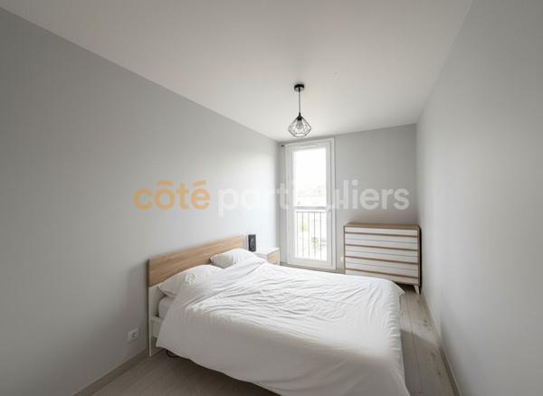 Vente
                Appartement70,41 m² - 4 Pièces -
                    CROSNE (91560)