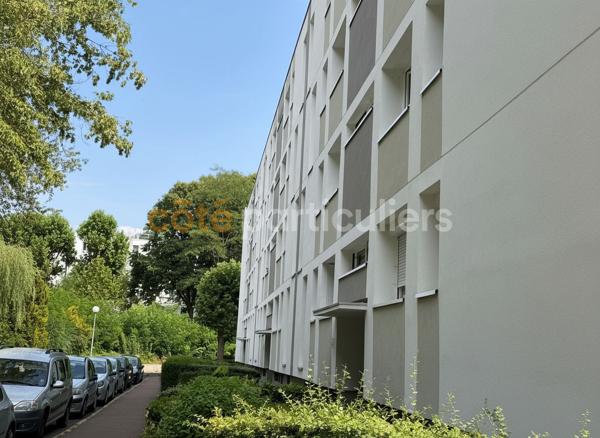 Vente
                Appartement70,41 m² - 4 Pièces -
                    CROSNE (91560)