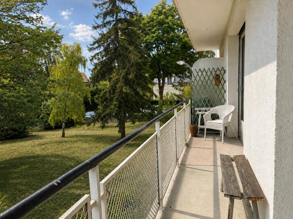 Appartement
         4 pièces
        - 94 m² Exclusivité 560 000 € *