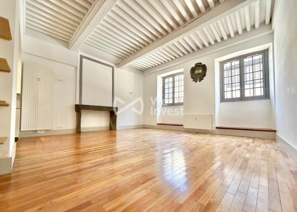 Appartement de type 1 en rez-de-chaussée de 45m2.