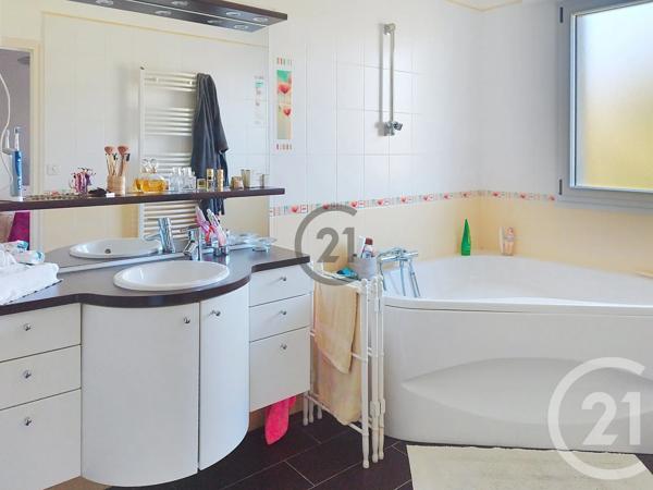 Maison à vendre  6 pièces - 165 m 2   GUERANDE  - 44