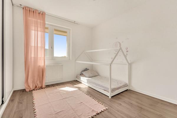 Maison familiale 182m² - Garage piscine et jardin