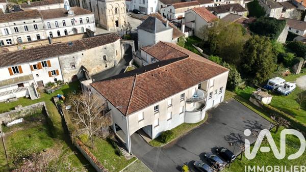 Immeuble à vendre 569 m² Roullet-Saint-Estèphe