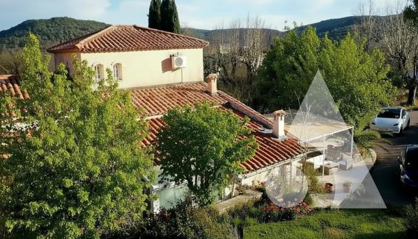 Maison 6 pièces 150.99 m2