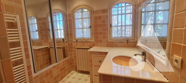 Maison 6 pièces 150.99 m2