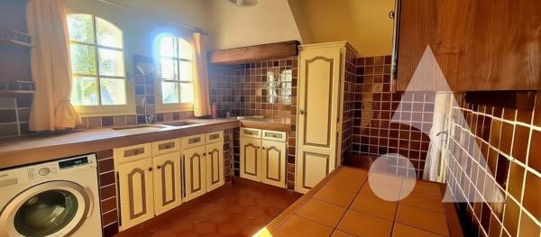 Maison 6 pièces 150.99 m2