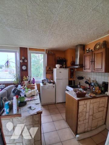 Commune de fresnoy le grand : appartement 3 ch - cave - balcon