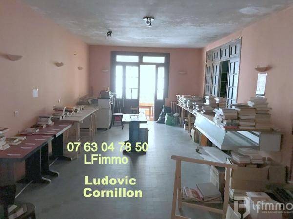 Immeuble : Hôtel-Restaurant, boucherie, appartement à rénover