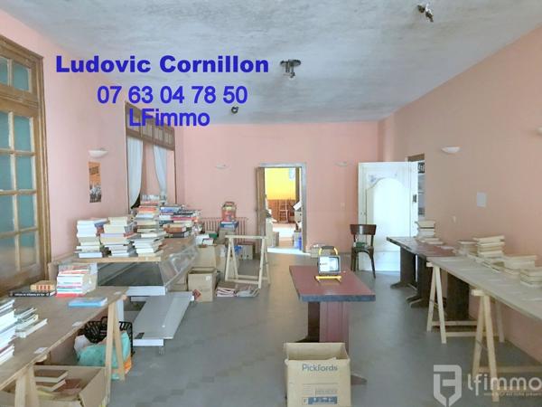 Immeuble : Hôtel-Restaurant, boucherie, appartement à rénover