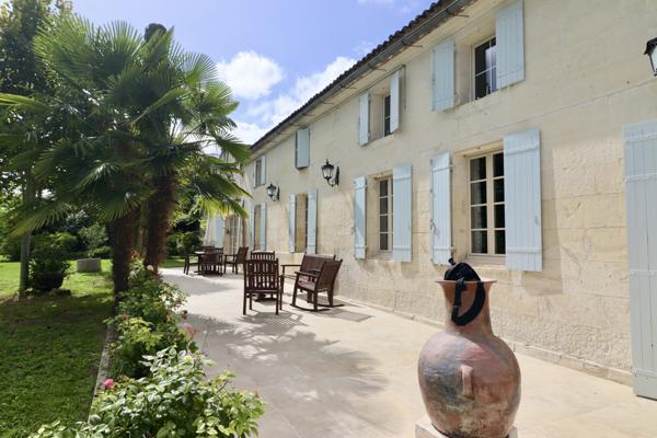 Secteur Saintes maison Saintes (17100)