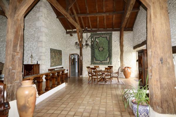 Secteur Saintes maison Saintes (17100)