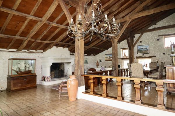 Secteur Saintes maison Saintes (17100)