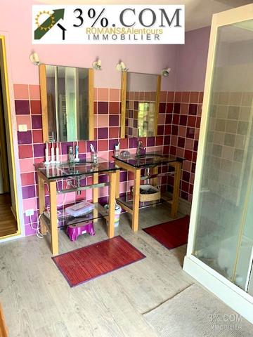 Mas Atypique de 146m2-5ch-Piscine ST-DONAT-SUR-L'HERBASSE(26) Saint-Donat-sur-l'Herbasse (26260)