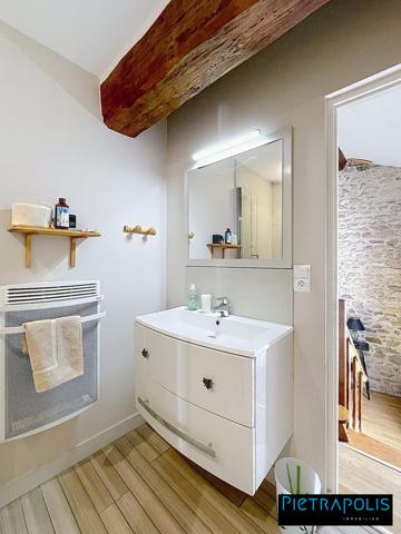 Magnifique Maison de 280 m2 : 7 chambres, piscine et dépendance, terrain de 1400 m2 - Soucieu-en-Jarrest