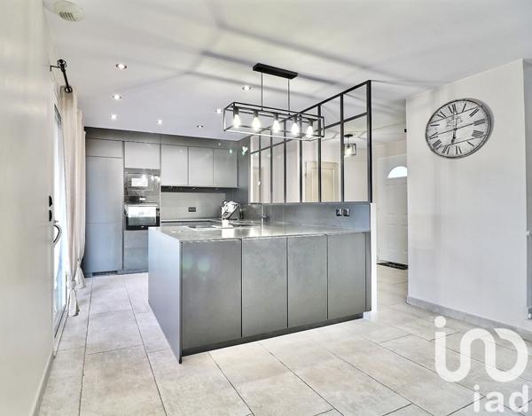 Maison à vendre 4 pièces 101 m² Le Castellet