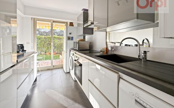 Appartement à vendre    2 pièces • 55 m2 Saint-Laurent-du-Var