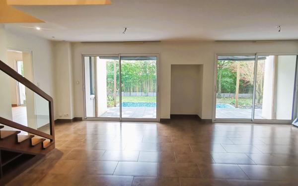 Maison à vendre    6 pièces •  Vannes