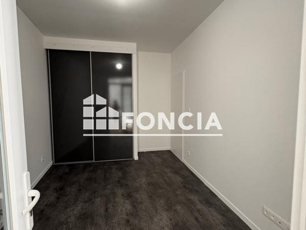Location Appartement 3 pièces 69.4 m² - 17 AVENUE HELIOS Lourdes 65100