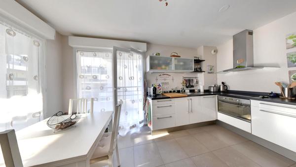 Appartement 2 pièces TERRASSE 28m²! Une opportunité rare sur le secteur, à visiter rapidement !