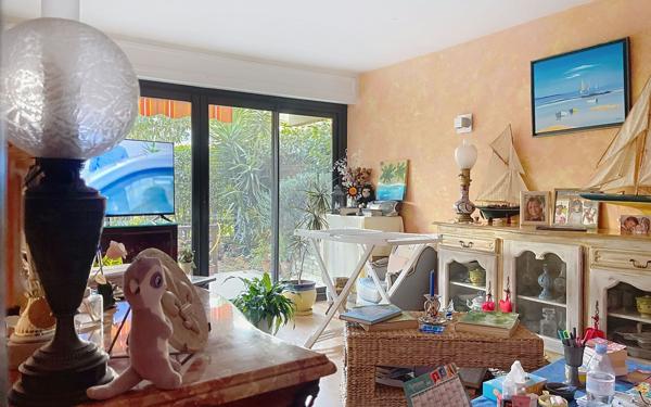 Appartement à vendre    3 pièces • 68,98 m2 Antibes