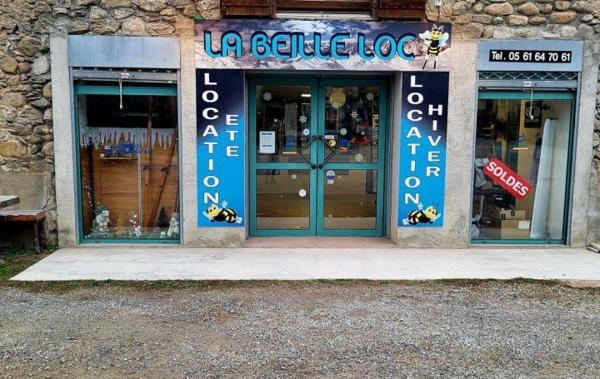Vente Local commercial Les cabannes   