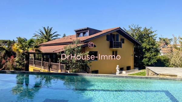 Maison à vendre 8 pièces de 281 m²