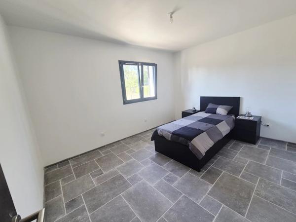 Vente Villa 4 pièces à Le Cannet-des-Maures