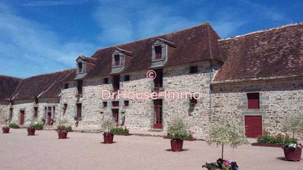 Château à vendre 7 pièces de 305 m²