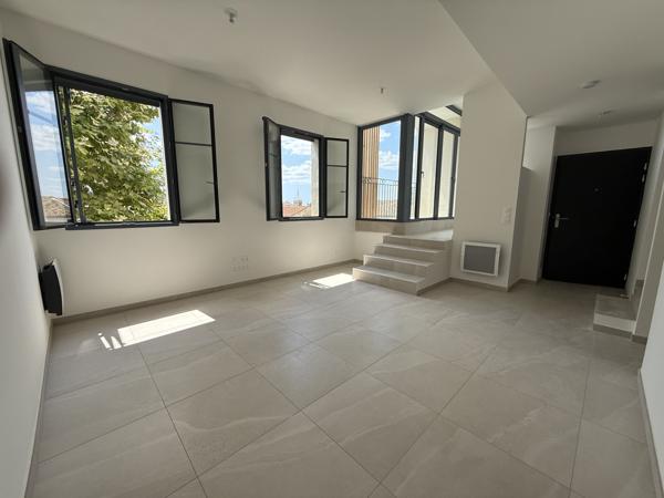 Castelnau-le-Lez (34170) T3 Duplex 66m2 carrez avec terrasse et place de parking (frais de notaire réduits 2,5%)