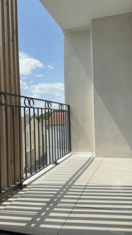 Castelnau-le-Lez (34170) T3 Duplex 66m2 carrez avec terrasse et place de parking (frais de notaire réduits 2,5%)