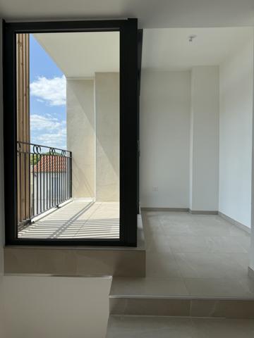 Castelnau-le-Lez (34170) T3 Duplex 66m2 carrez avec terrasse et place de parking (frais de notaire réduits 2,5%)