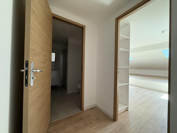 Castelnau-le-Lez (34170) T3 Duplex 66m2 carrez avec terrasse et place de parking (frais de notaire réduits 2,5%)