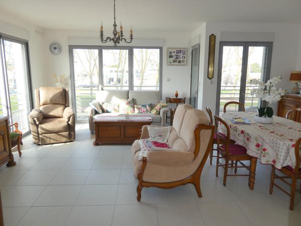 Royan centre ville - Bel appartement 3 pièces - Terrasse - Garage