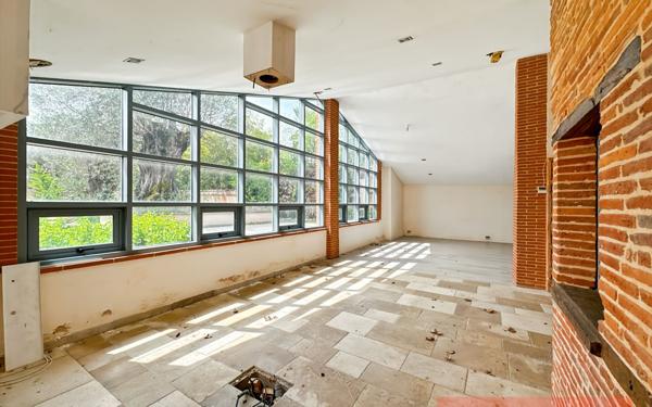 Immeuble à vendre    27 pièces •  Gaillac