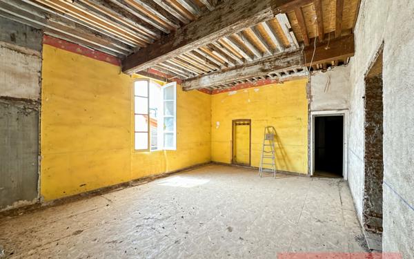 Immeuble à vendre    27 pièces •  Gaillac
