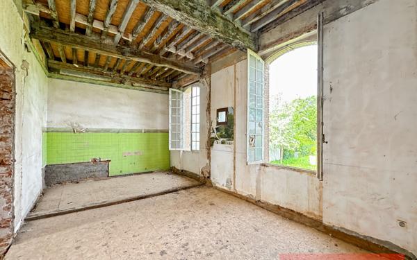 Immeuble à vendre    27 pièces •  Gaillac