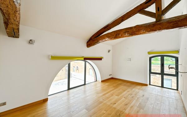 Immeuble à vendre    27 pièces •  Gaillac