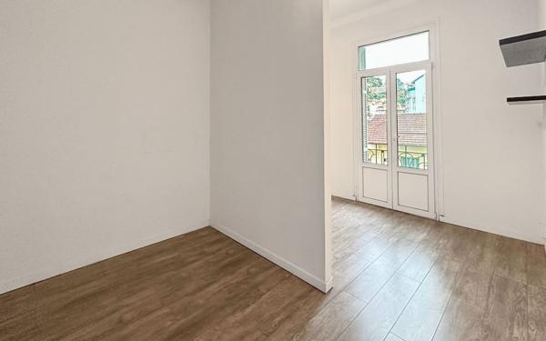 Appartement à vendre    3 pièces • 63,59 m2 Nice