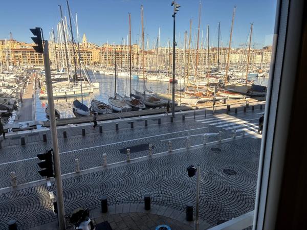 Spacieux T4 sur le Vieux-Port