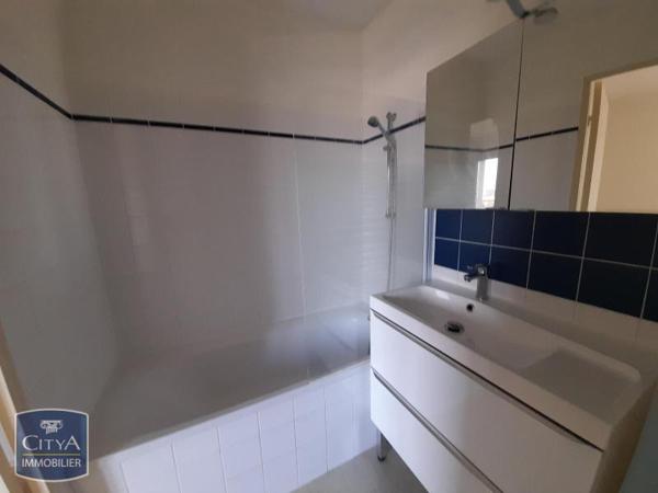 Appartement à louer 2 pièces 51.74m²