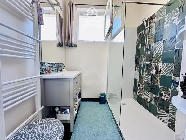 Maison
                                                                                                                                                                                                                                                                                                                        6 pièce(s)                                                                                                                                                                                                          4 chambre(s)                                                                                                                                                                                                          119.31  m²