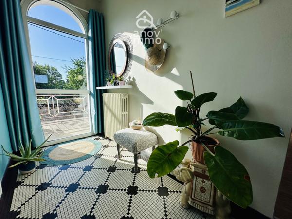 Maison
                                                                                                                                                                                                                                                                                                                        6 pièce(s)                                                                                                                                                                                                          4 chambre(s)                                                                                                                                                                                                          119.31  m²