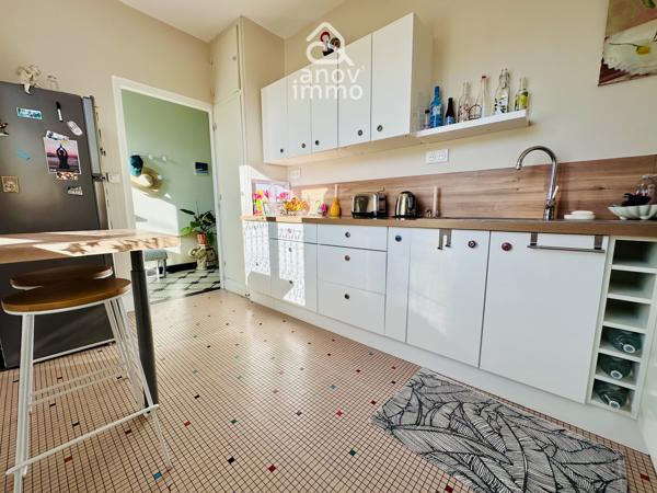 Maison
                                                                                                                                                                                                                                                                                                                        6 pièce(s)                                                                                                                                                                                                          4 chambre(s)                                                                                                                                                                                                          119.31  m²