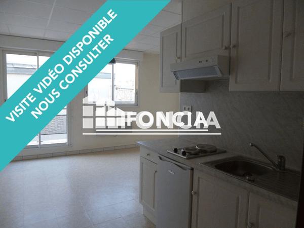 Location Studio 26.35 m² - 52 RUE MONTBRON Angouleme 16000
