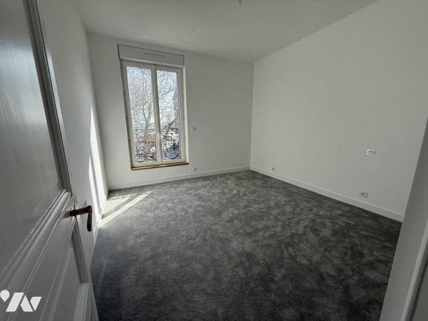 APPARTEMENT  78 M²  QUARTIER SILLON CAVE 